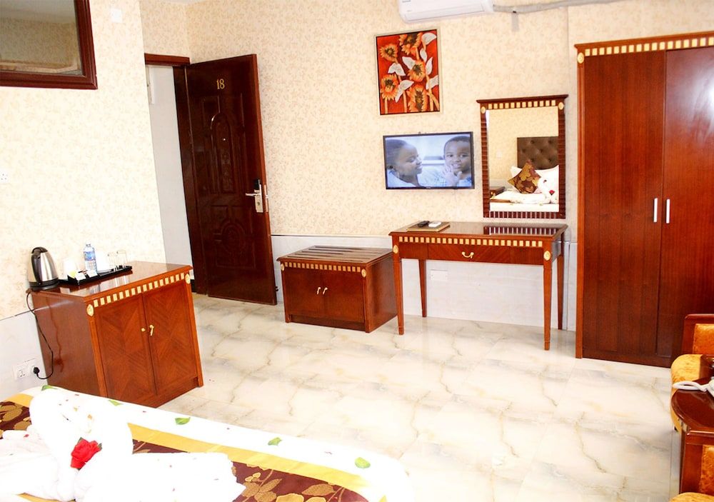 Easy Hotel Kenya Deluxe Double Room 22