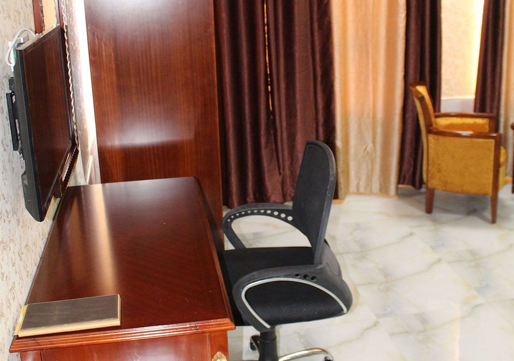 Easy Hotel Kenya Deluxe Double Room 21