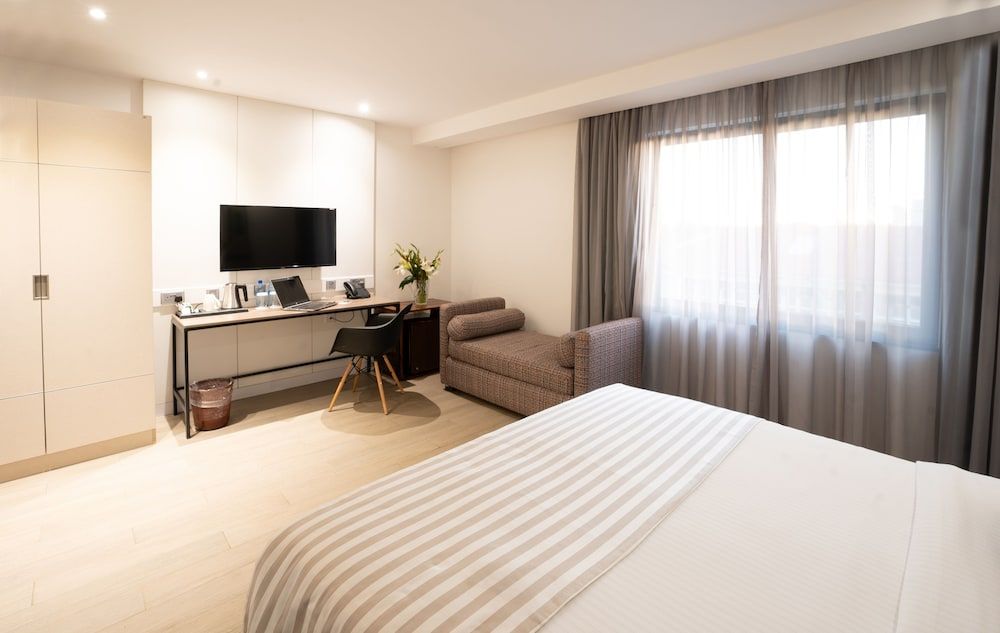 Sarova Imperial Hotel Deluxe Queen Room - Accessible 5