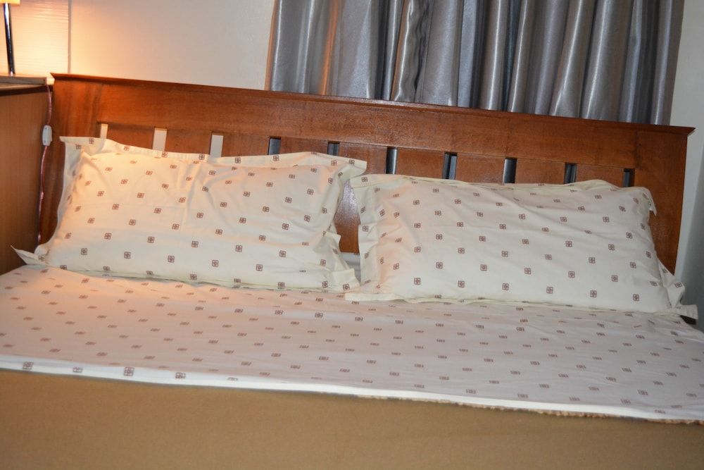 undefined Eron Hotel 8