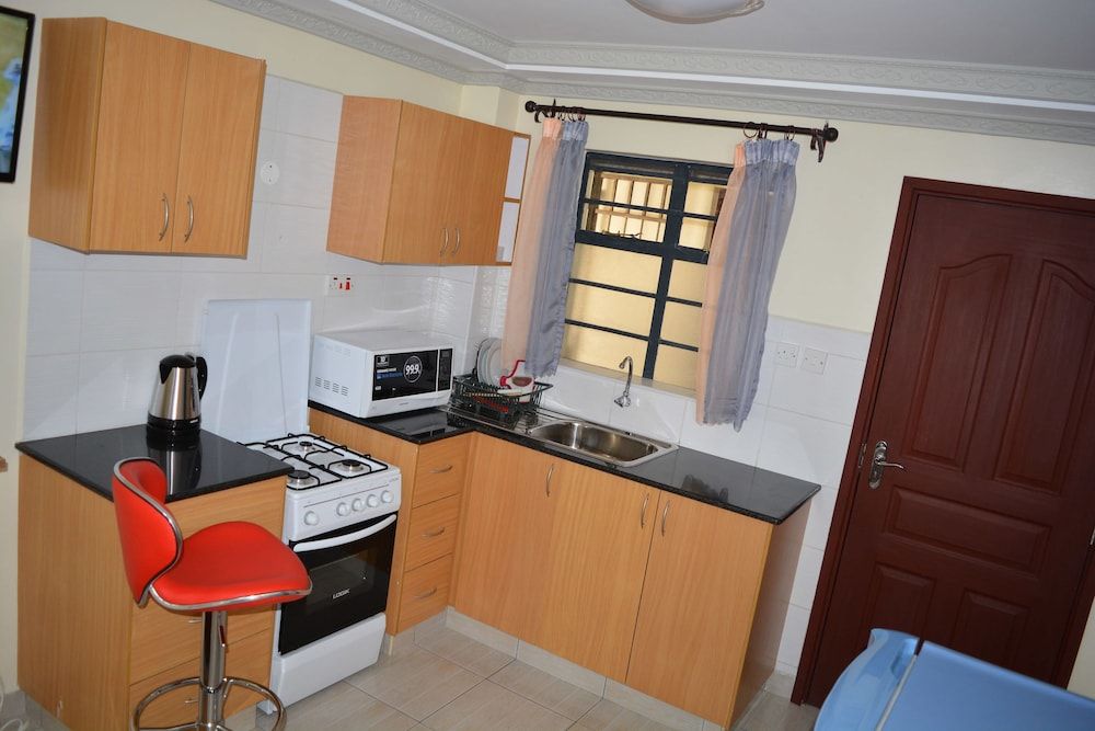 Eron Hotel Suite (Furnished Apartment) 7