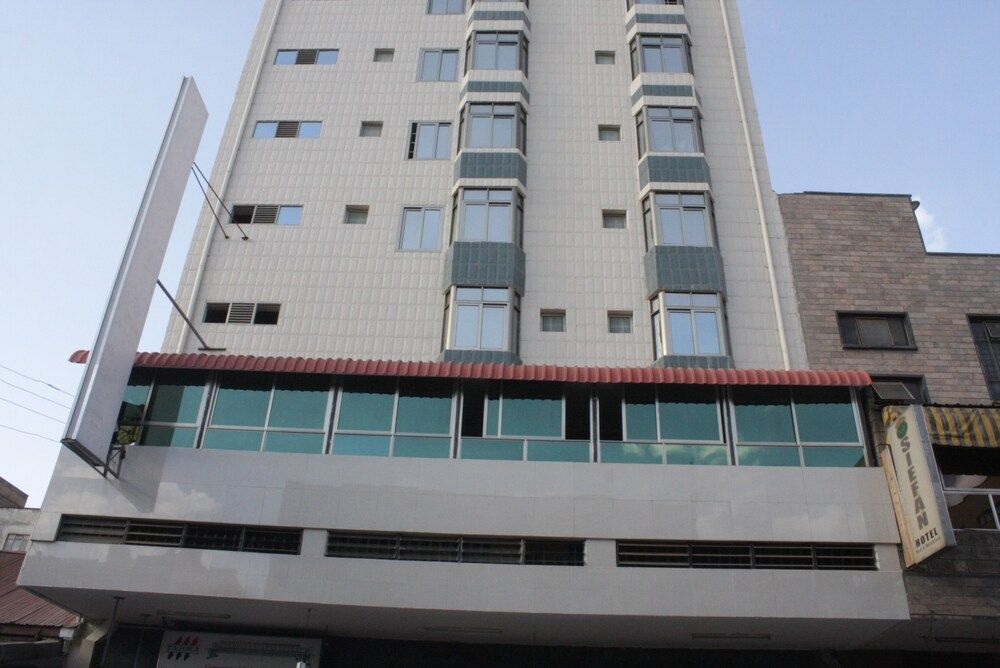 undefined Decasa Hotel 6