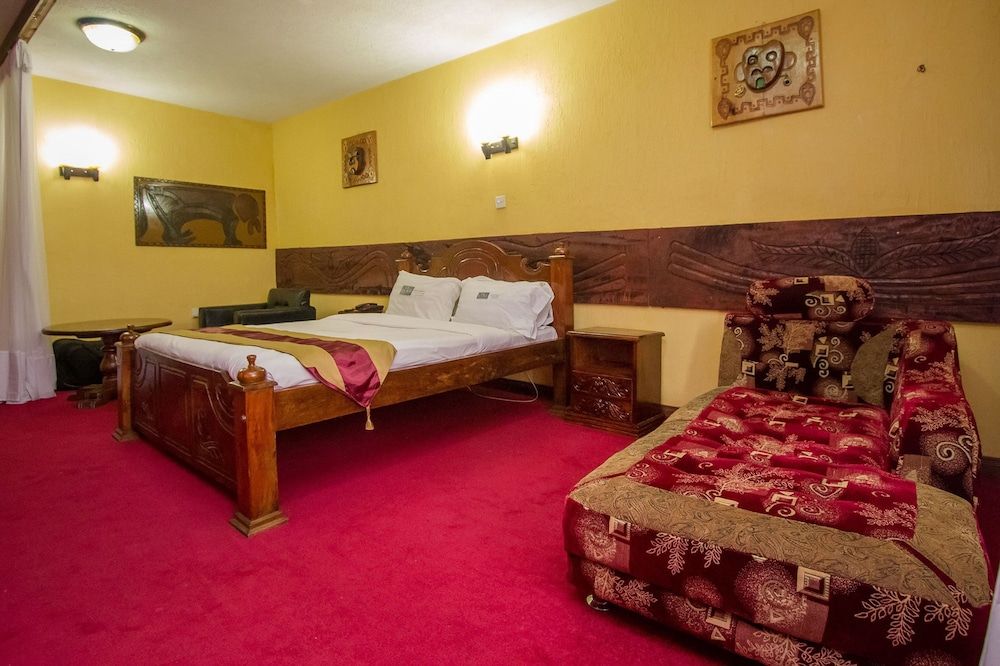 undefined The Luke Hotel