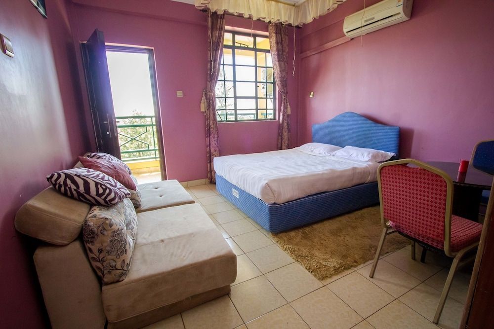 Parkview Safari Hotel and Apartments Deluxe Double Room 2