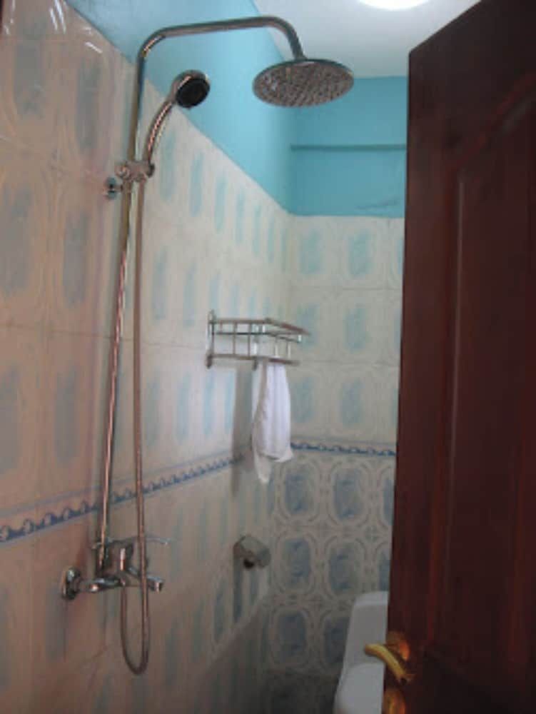 Parkview Safari Hotel and Apartments Deluxe Double Room 10