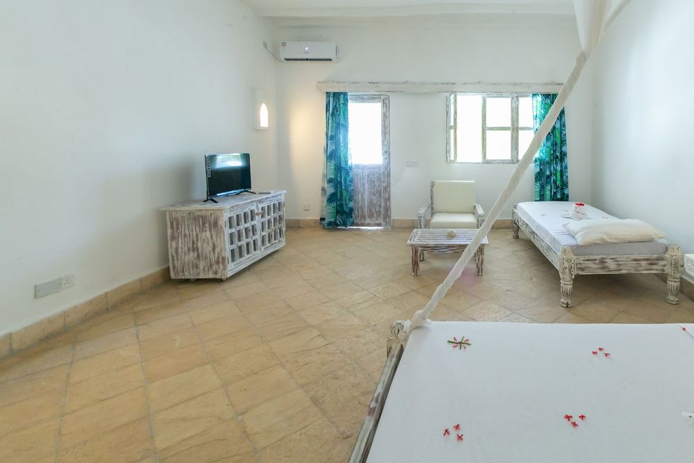 Sun Palm Beach Resort Deluxe Room, 1 Queen Bed, Sea View, Sea Facing 20