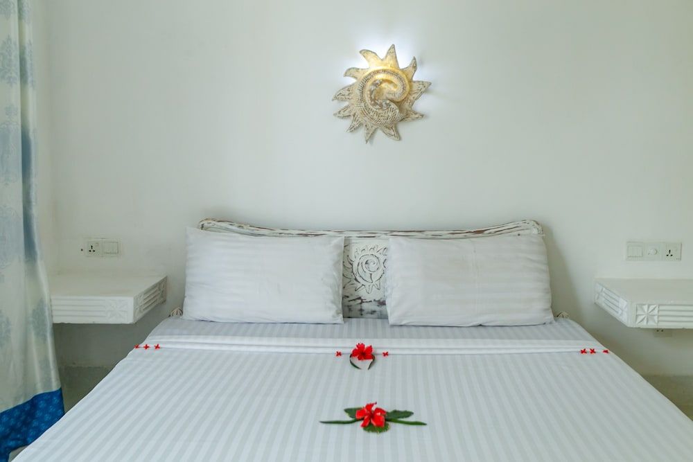 Sun Palm Beach Resort Standard Room, 1 Queen Bed 6