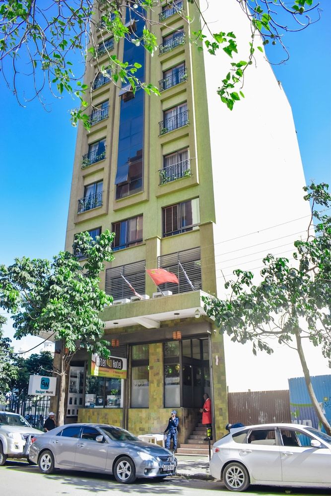 undefined After 40 Hotel 2