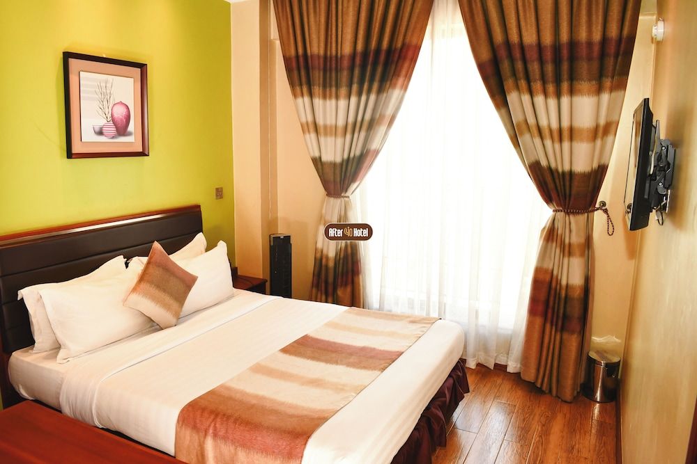 After 40 Hotel Standard Double Room, 1 King Bed, Non Smoking 5