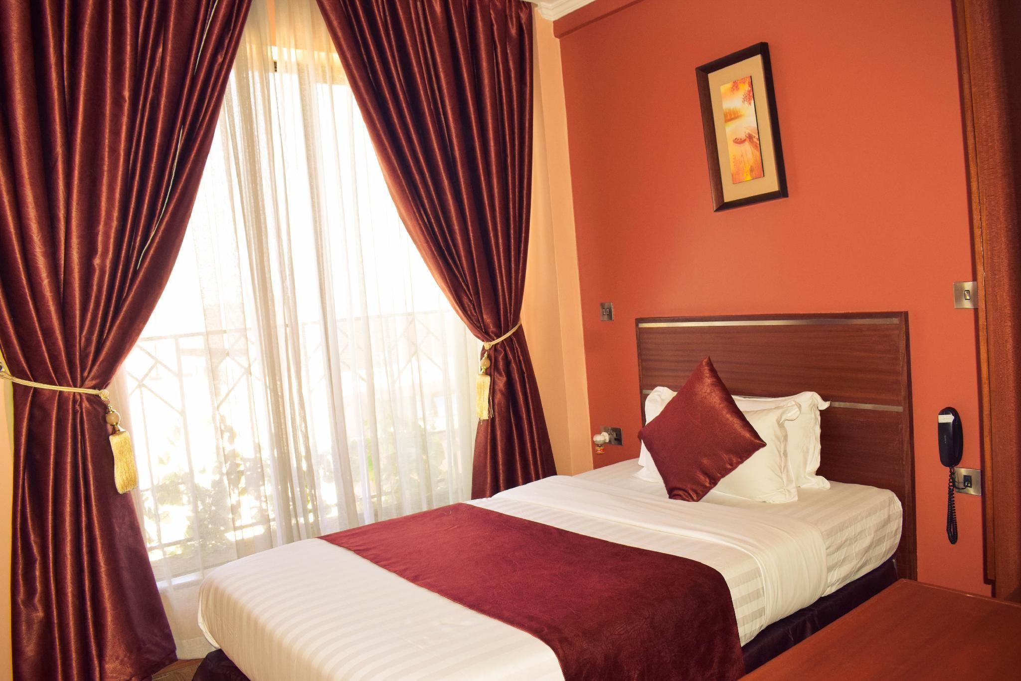 undefined After 40 Hotel 8