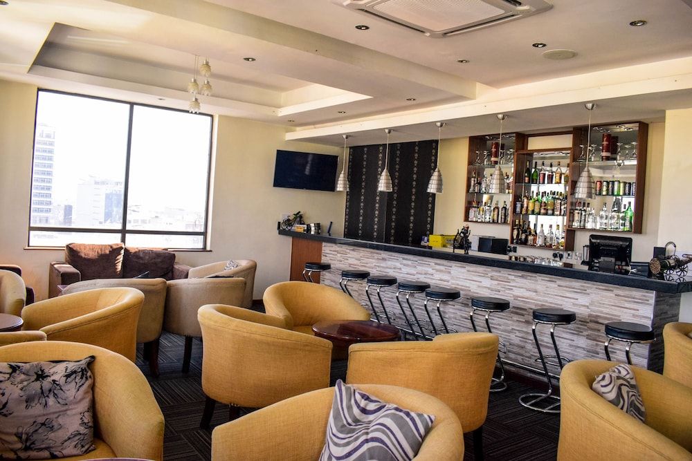 undefined After 40 Hotel 10