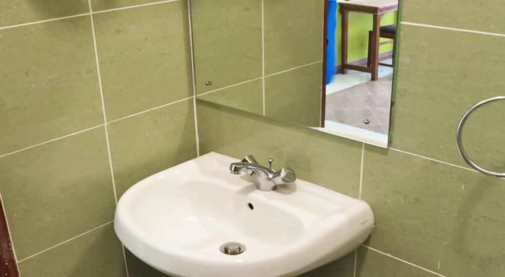 ACK Guesthouse Nairobi Standard Double Room 7