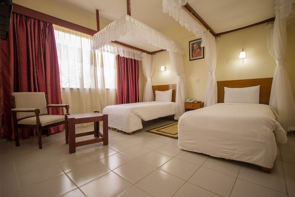 Sirikwa Hotel