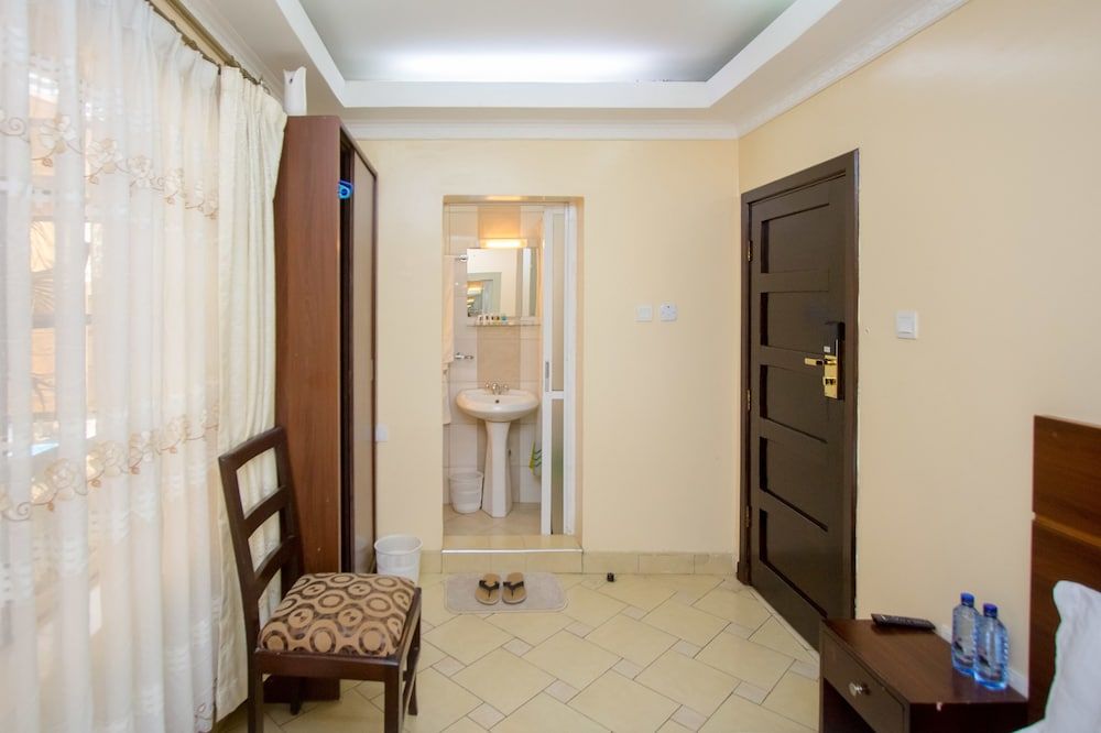 undefined Capital Heights Hotel 3