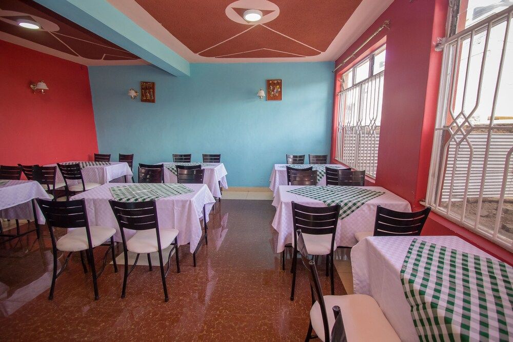 undefined Airport Gate View Hotel 9