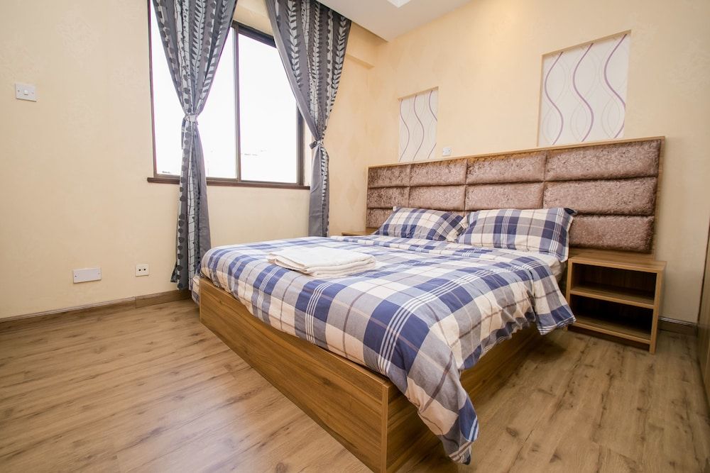 undefined Kates Apartments 4