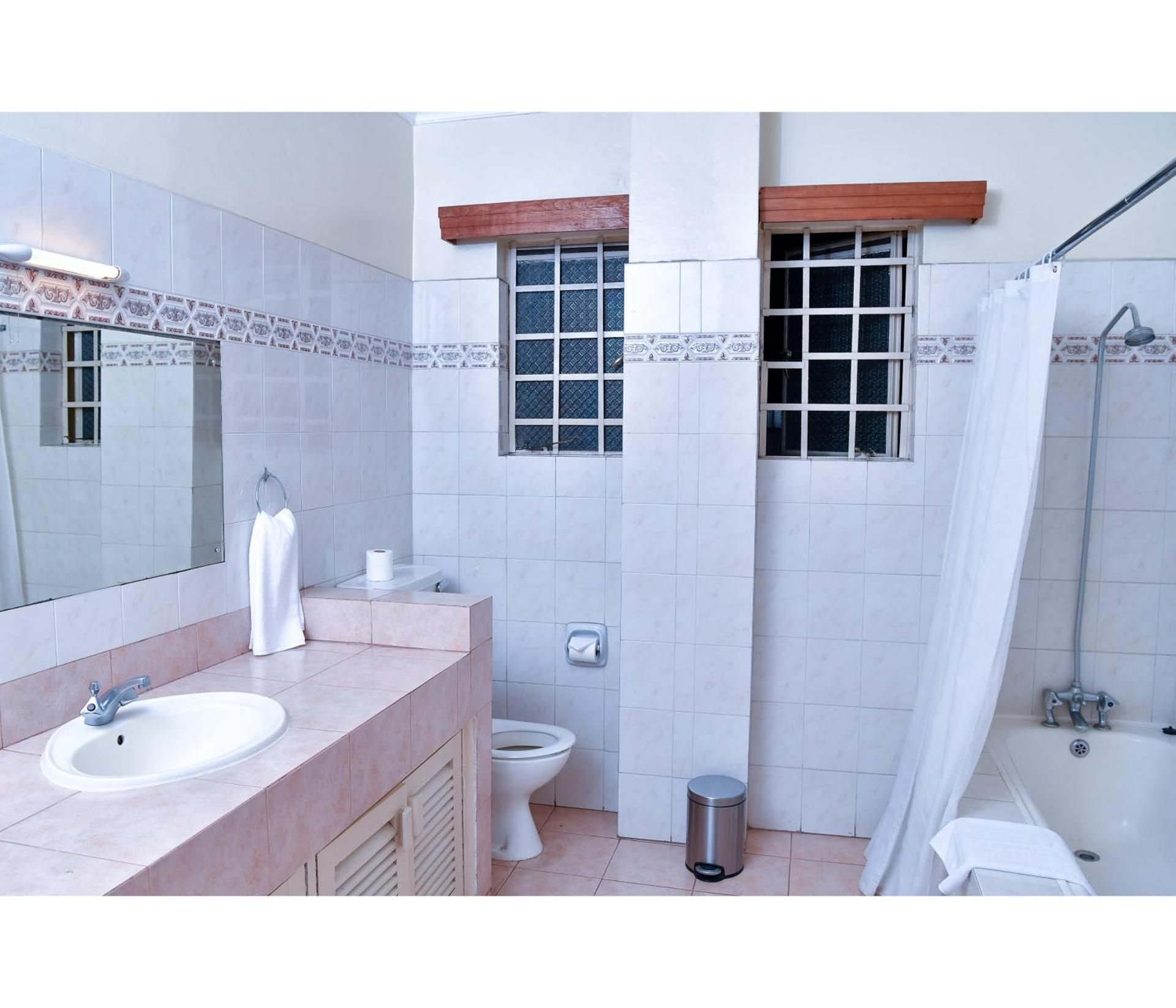 Hillpark Hotel Standard Double Room 9