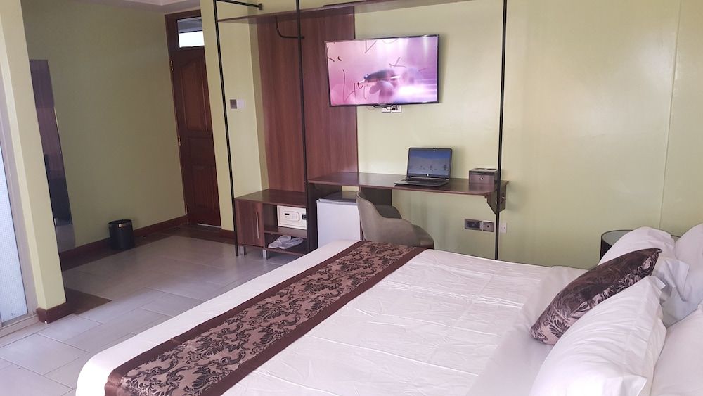 Lagos Hotel Standard Double Room 3