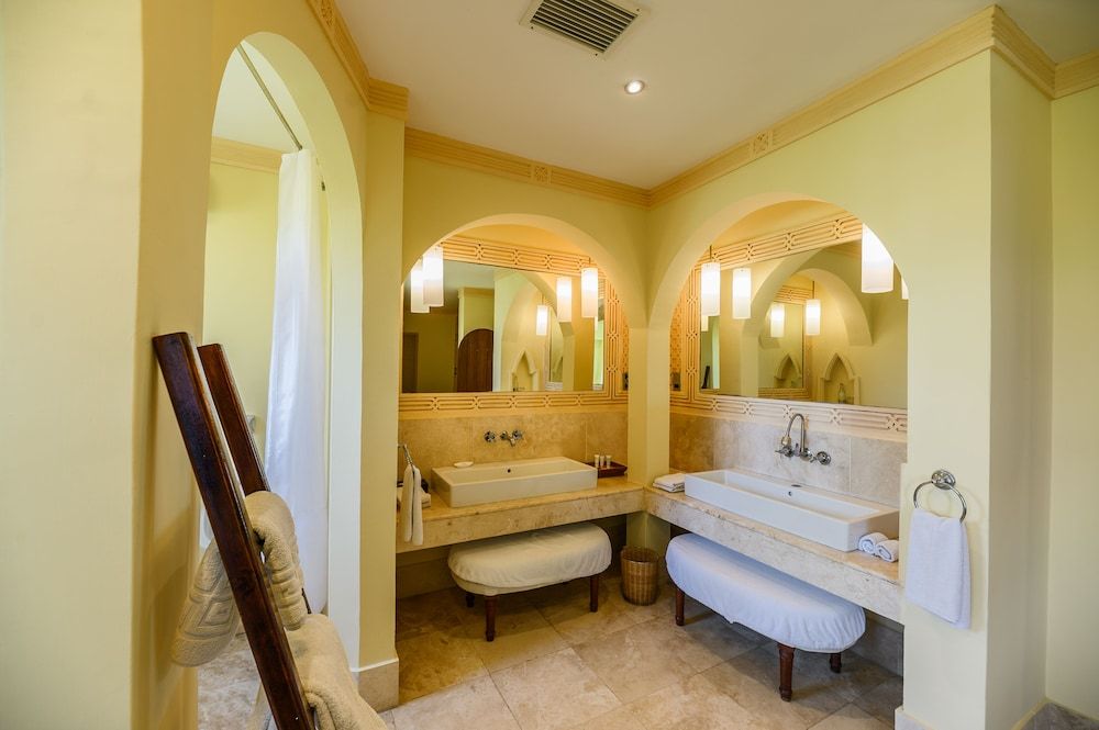 Cocoa Boutique Hotel Executive Suite, 1 King Bed, Sea View 10