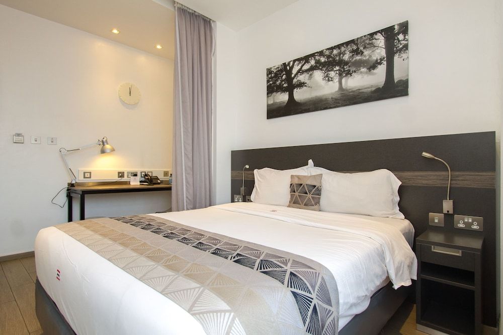 Imperial Hotel Express Standard Double Room 3