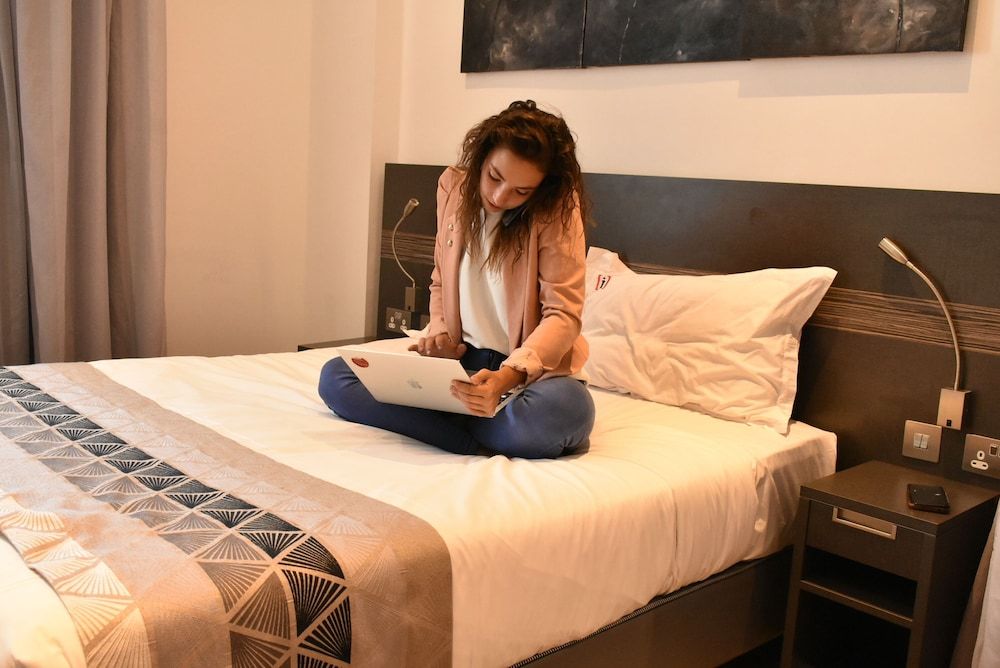 Imperial Hotel Express Standard Twin Room 4