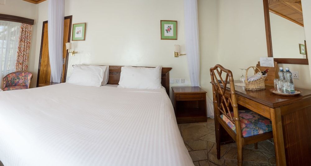 Jacaranda Lake Elementaita Lodge Standard Room, 2 Twin Beds 2