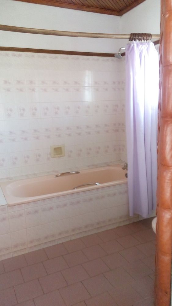 Jacaranda Lake Elementaita Lodge Standard Room, 2 Twin Beds 7