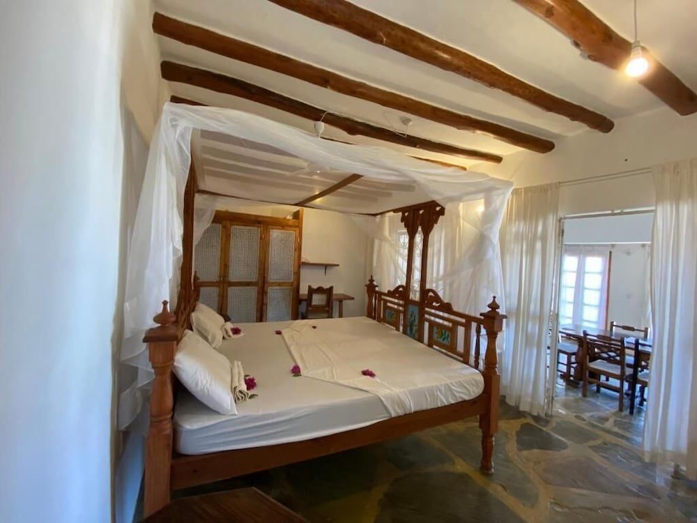 Silver Rock Hotel Deluxe Apartment, 2 Bedrooms, Ocean View, Beachfront 13