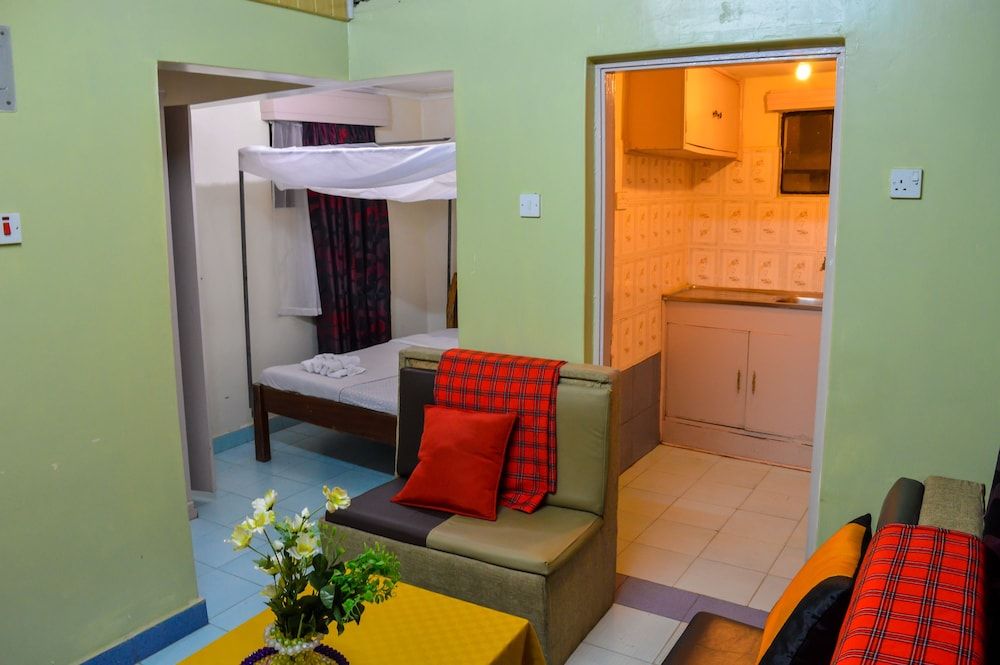 West Park Executive Suite 6