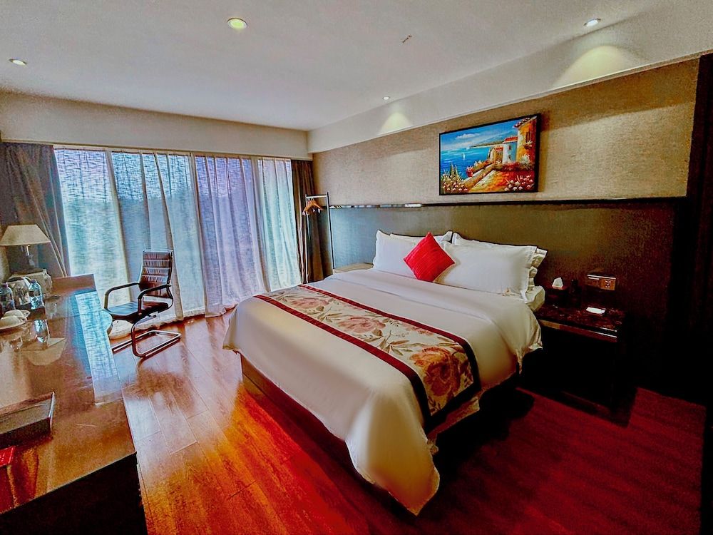 undefined Swiss Lenana Mount Hotel 2