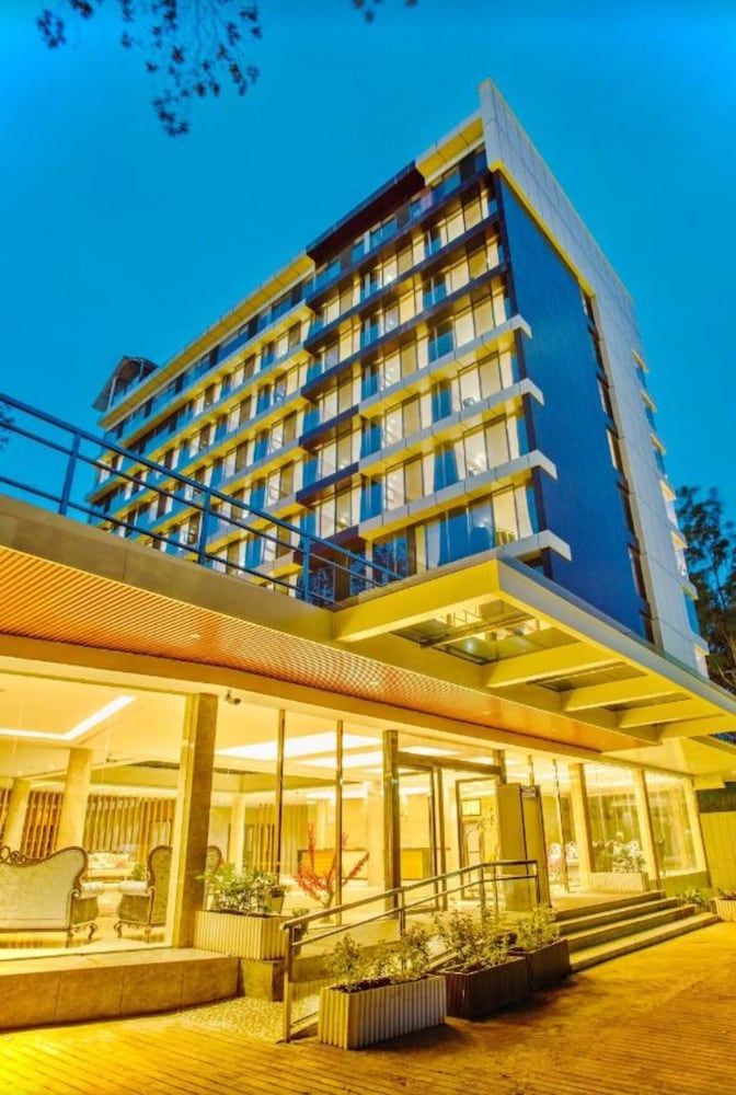 undefined Swiss Lenana Mount Hotel 8