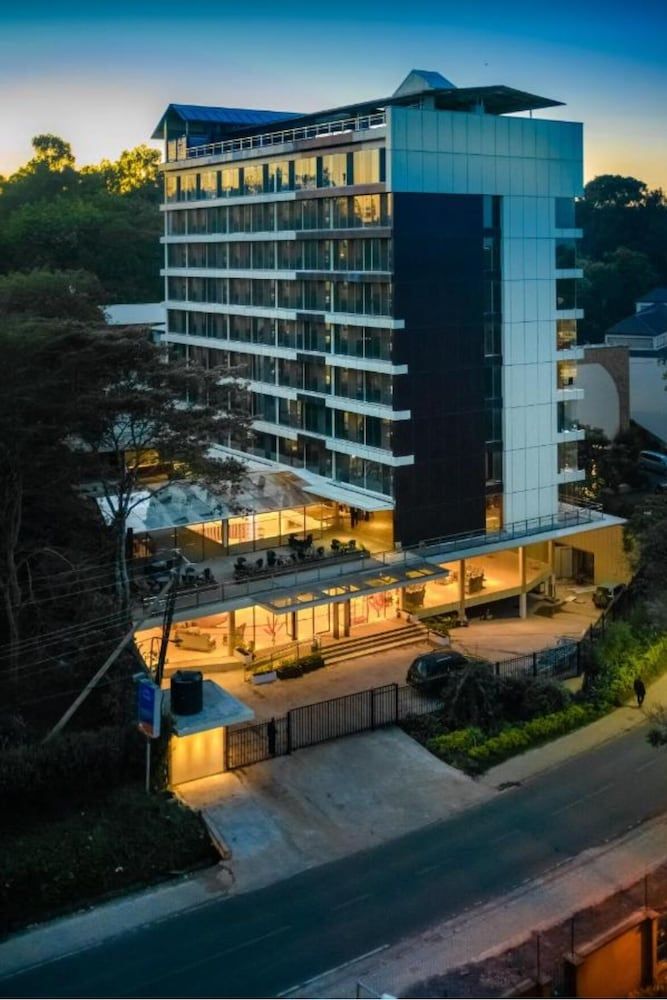 undefined Swiss Lenana Mount Hotel 6