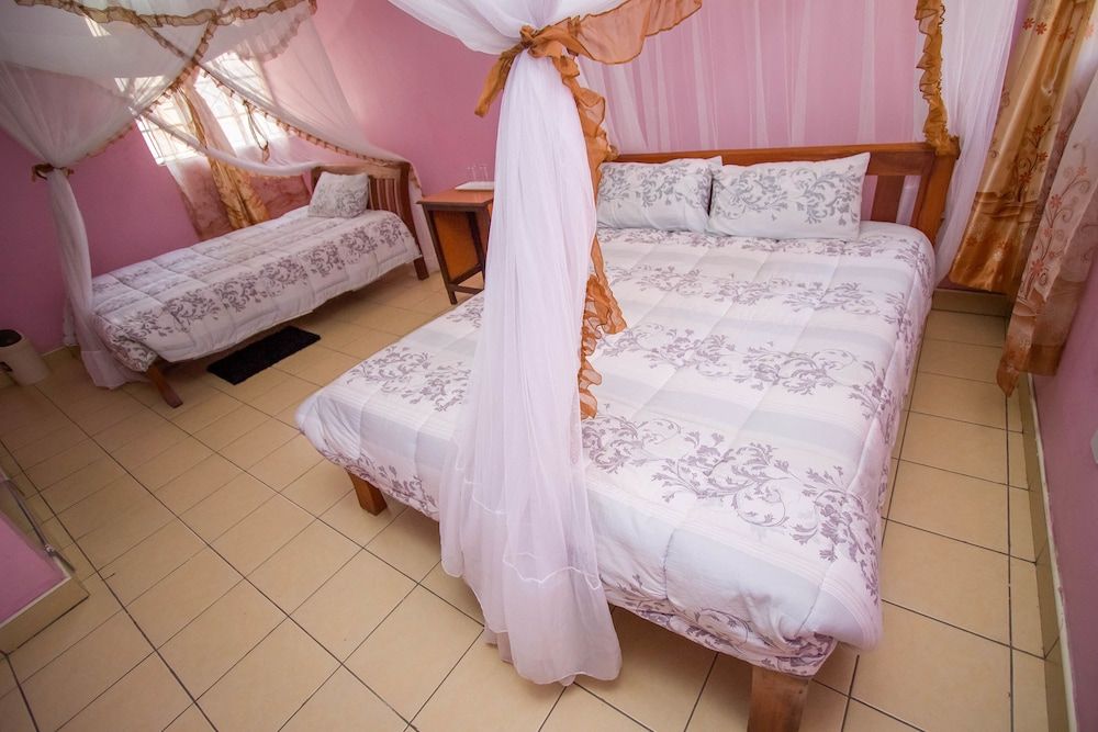 undefined Winstonia Hotel 2