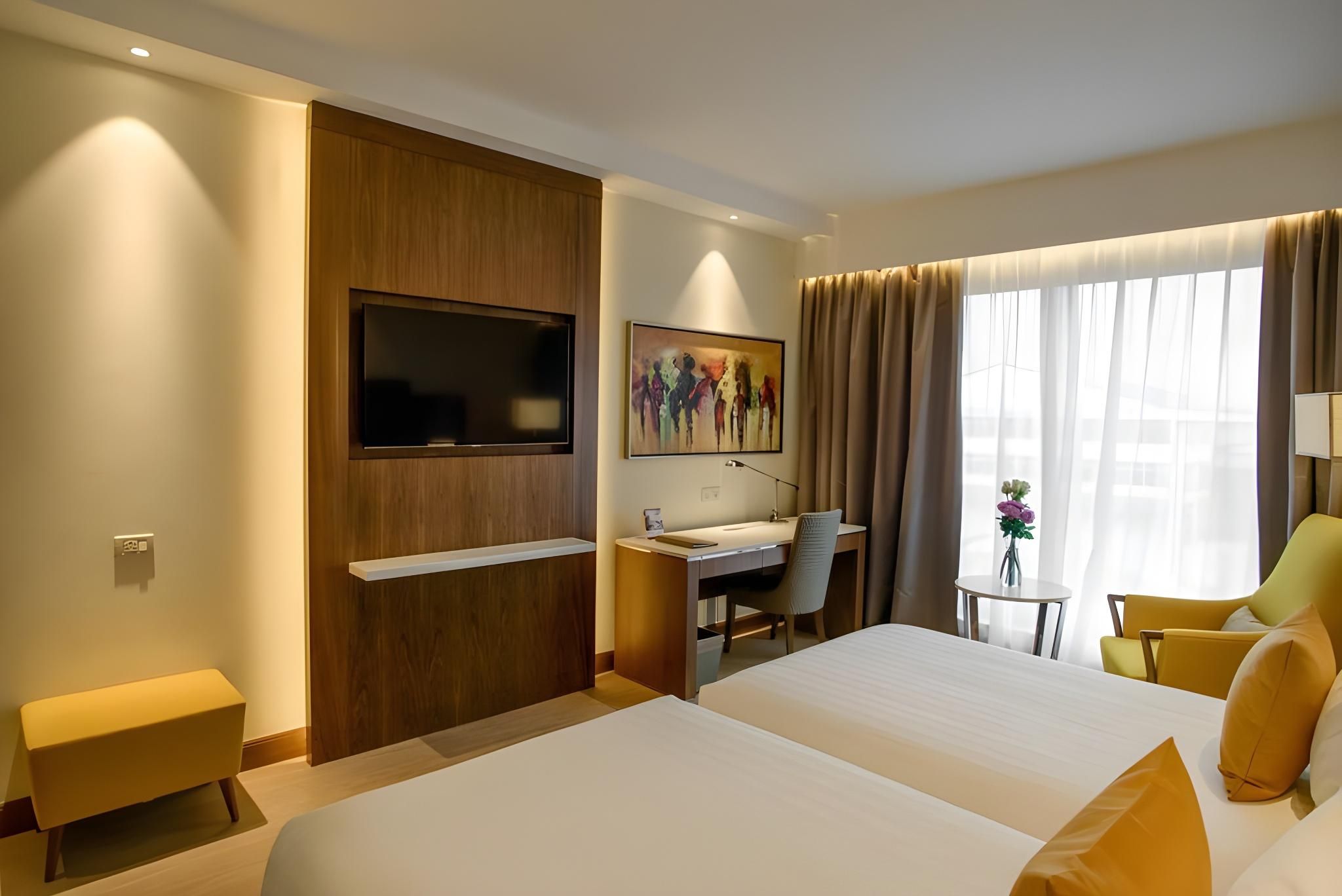 2 Single Beds Savanna View Non-Smoking