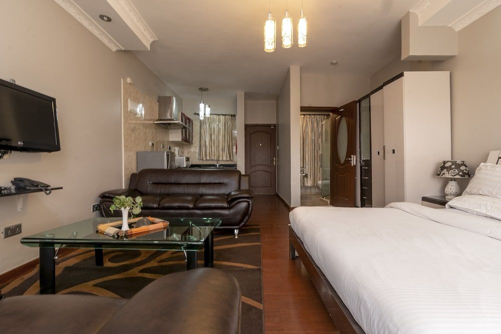 Eldon Suites & Apartments Studio 8