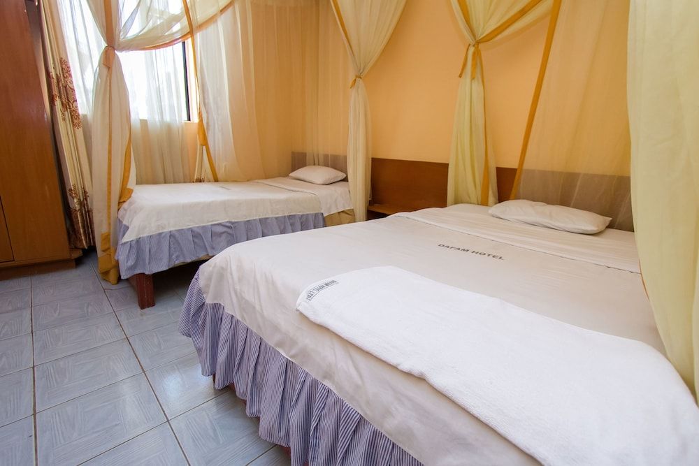 Dafam Hotel Standard Double or Twin Room 8