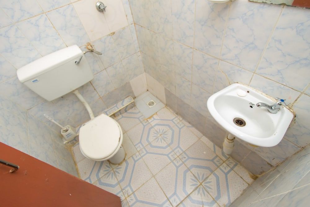 Dafam Hotel Standard Double or Twin Room 7