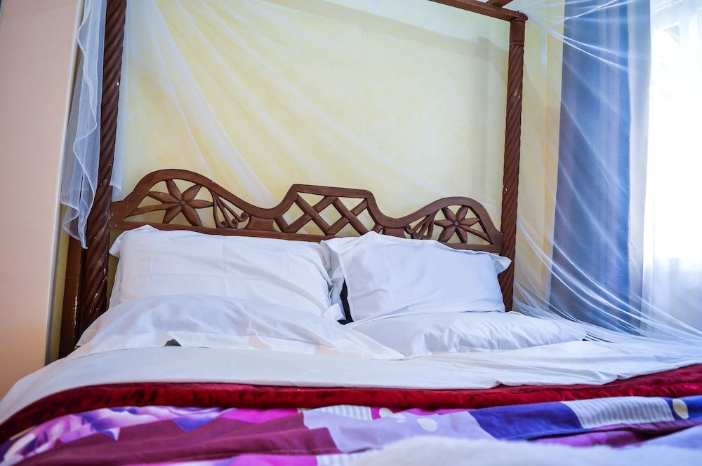 undefined Rosslyn Studios 10