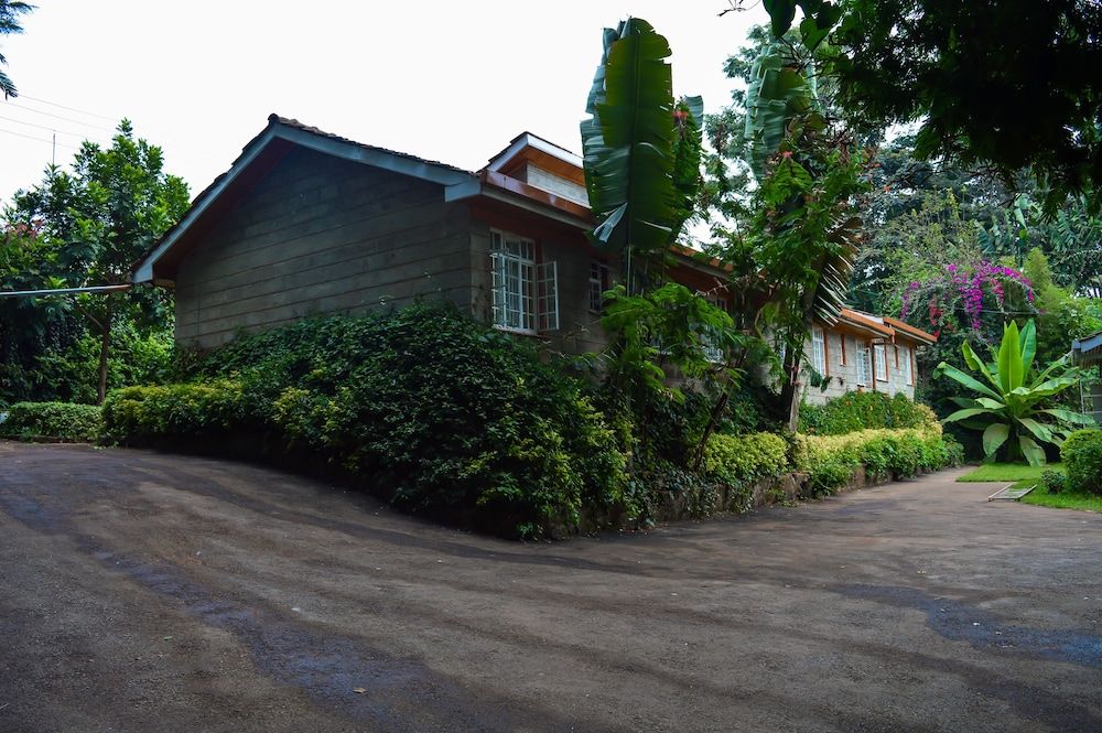 undefined Rosslyn Studios 4