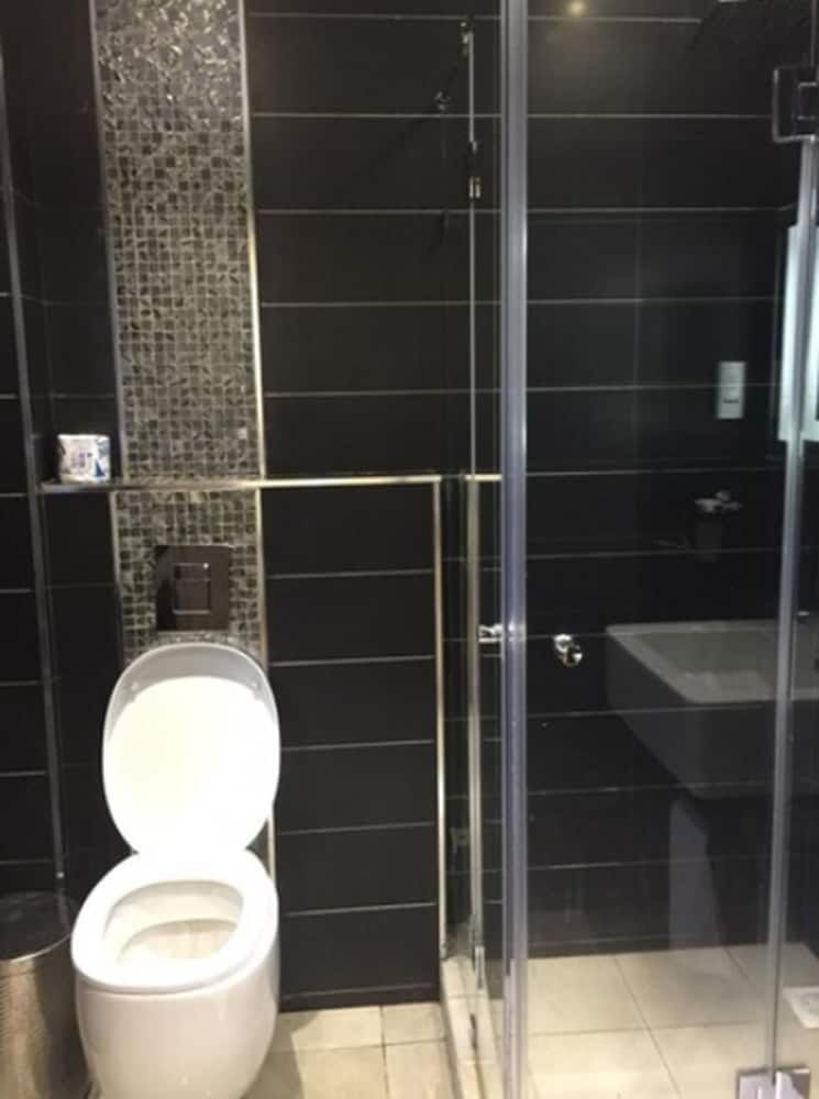 The Landmark Suites Westlands, Nairobi- Next to Westgate Mall Standard Double Room 5