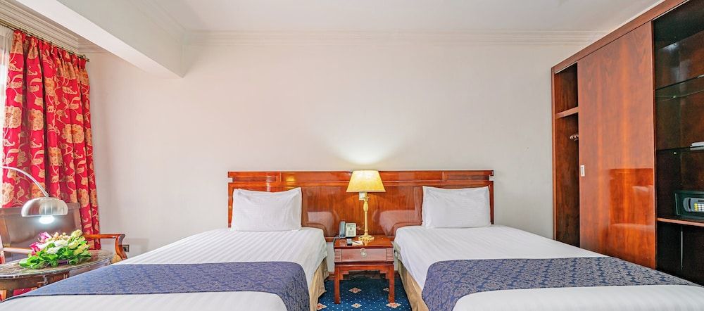 undefined Weston Hotel 5