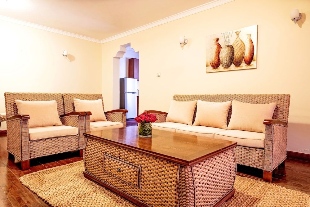 undefined Gramo Suites 2