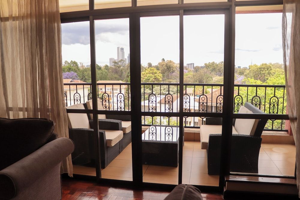 GemSuites State House Apartment, 2 Bedrooms 5