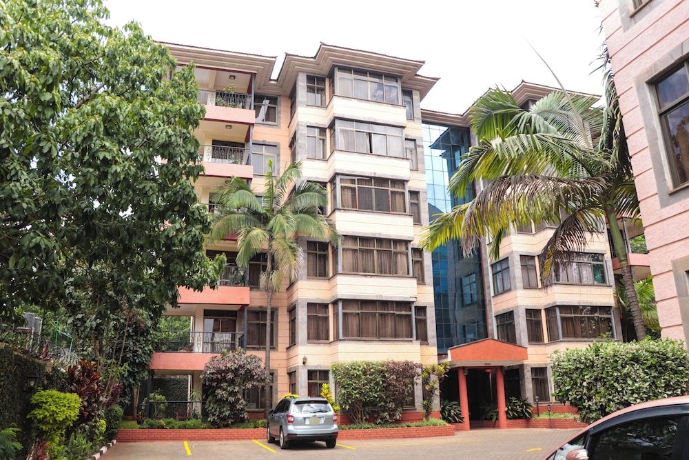 undefined GemSuites State House 6