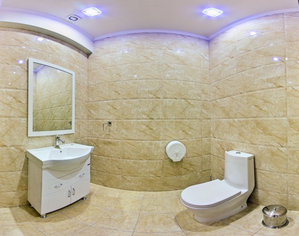 Plaza Hotel Bishkek Superior Suite 2