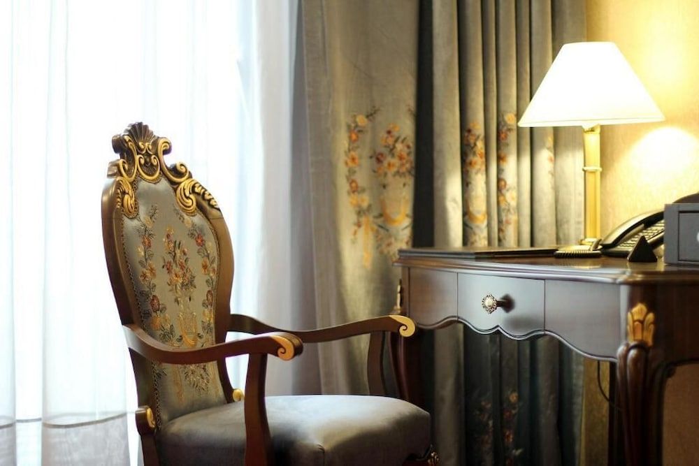 Orion Hotel Bishkek Premium Room, 1 King Bed 4