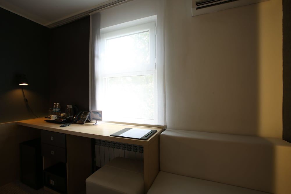 Hotel Futuro Bishkek Standard Single Room 5