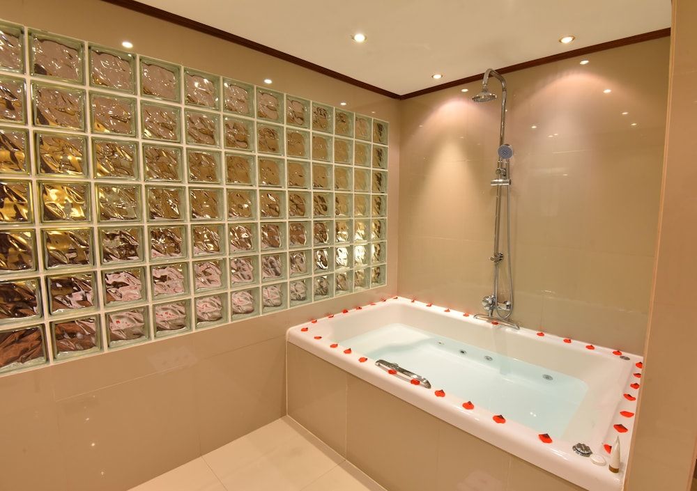 Inn & Go Kuwait Plaza Hotel Executive King Room 21