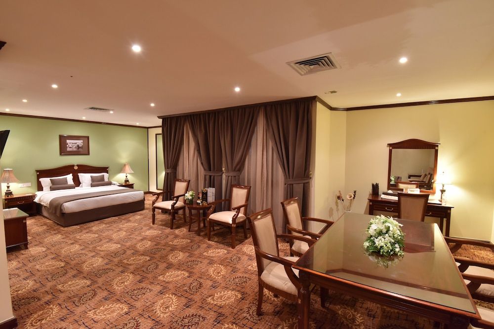 Inn & Go Kuwait Plaza Hotel Business Suite Room 4