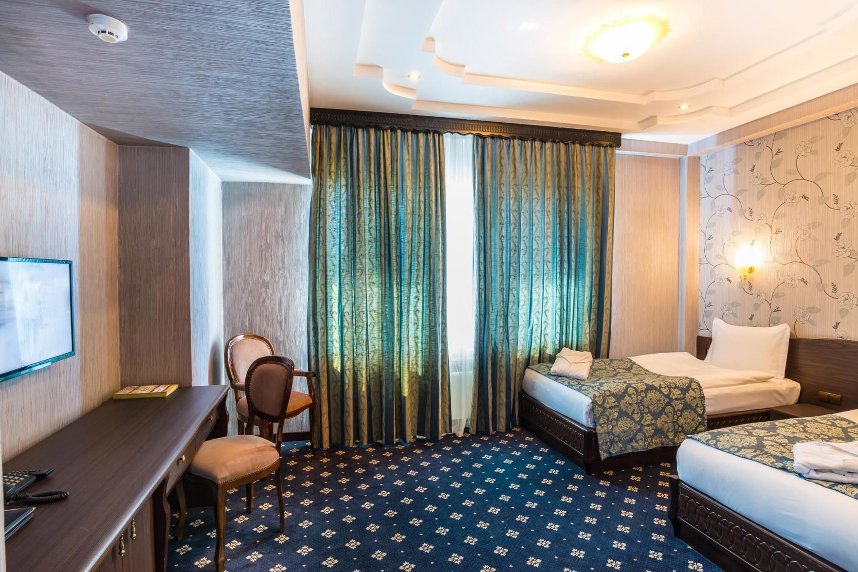 Royal Palace Hotel Standard Twin Room 13